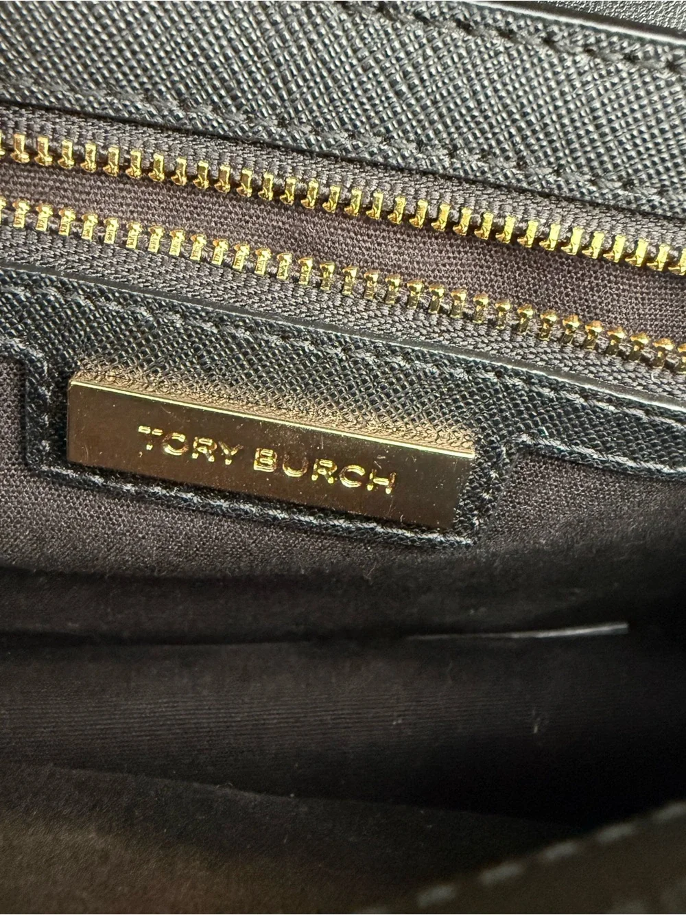 NWOT! Tory Burch Robinson Convertible Shoulder Bag